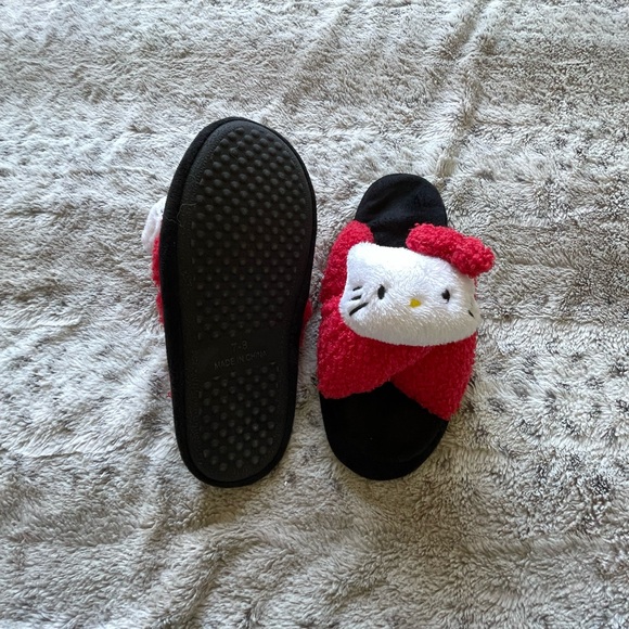 Hello Kitty Red and Black Slippers - Picture 2 of 3